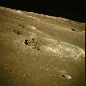 Normal_Bullialdus_AS16-119-19091